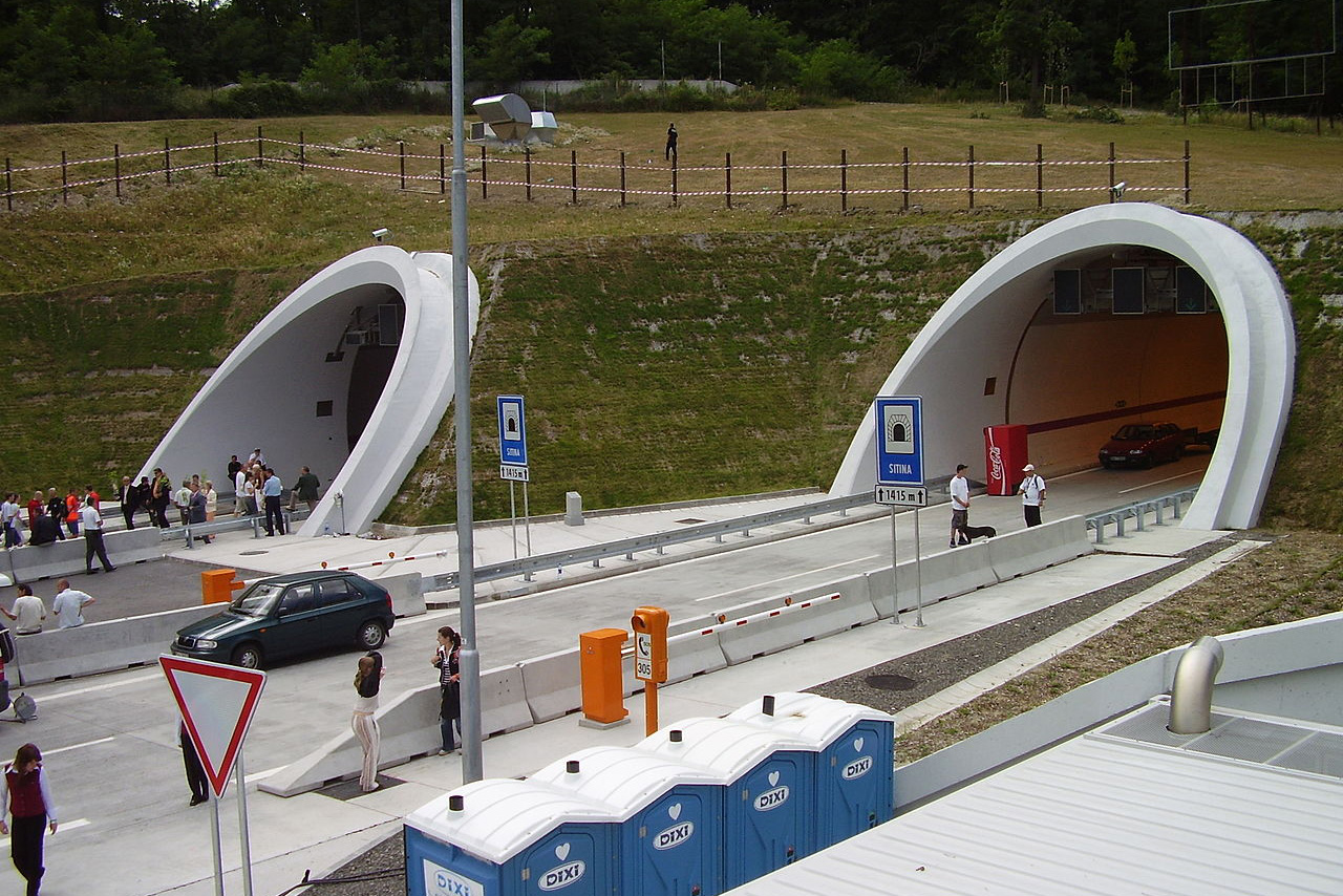 Cez víkend bude uzavretý tunel Sitina aj D1